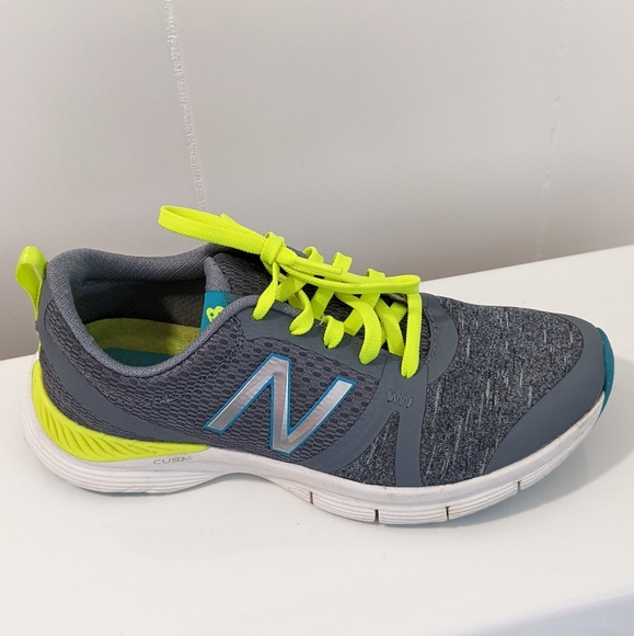 New balance heel pillow sneakers - Picture 6 of 16